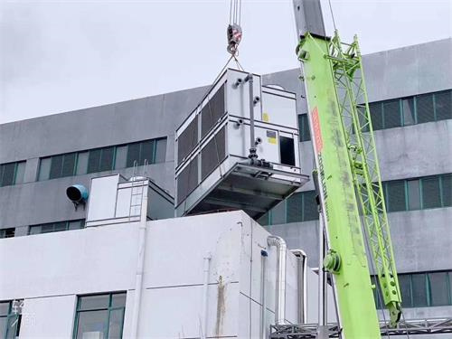 工業(yè)冷卻塔影響著冷水機(jī)(冷卻塔和冷水機(jī)連接視頻)